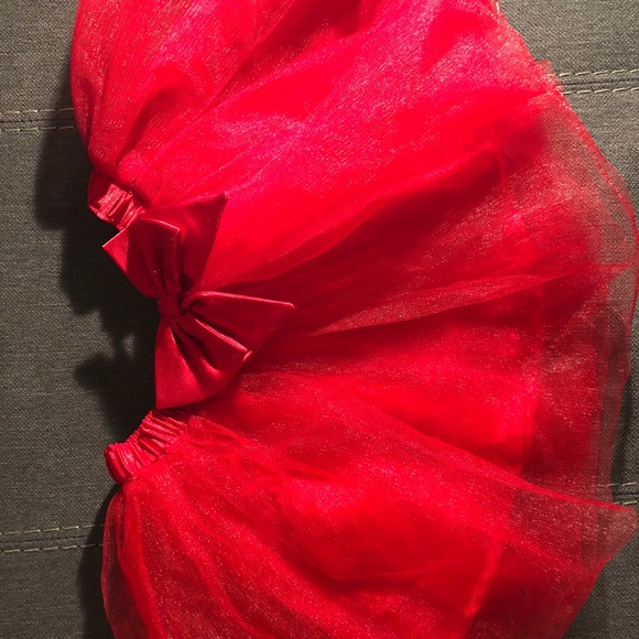 16 Items 2T Toddlers Bundle - Picture 2 of 6